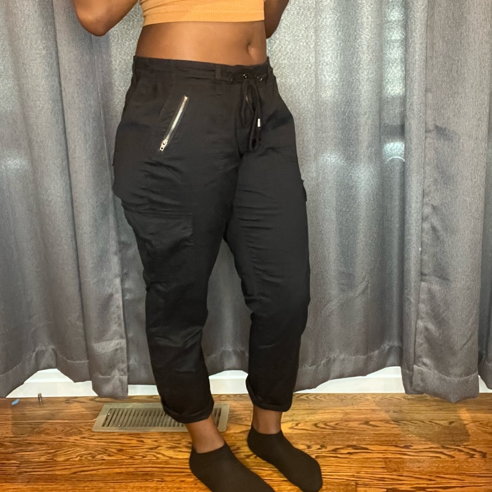 Black capri cargo pants | size 14